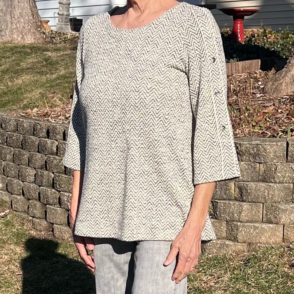 - Pure Essence Sz S Herringbone Sweater Top! EUC!